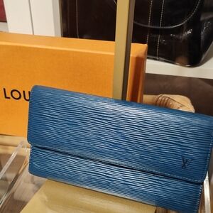 Louis Vuitton Epi Leather Blue Wallet